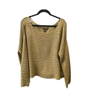 Sarah Pacini Loose Knit Pea Green Crop Sweater
One Size